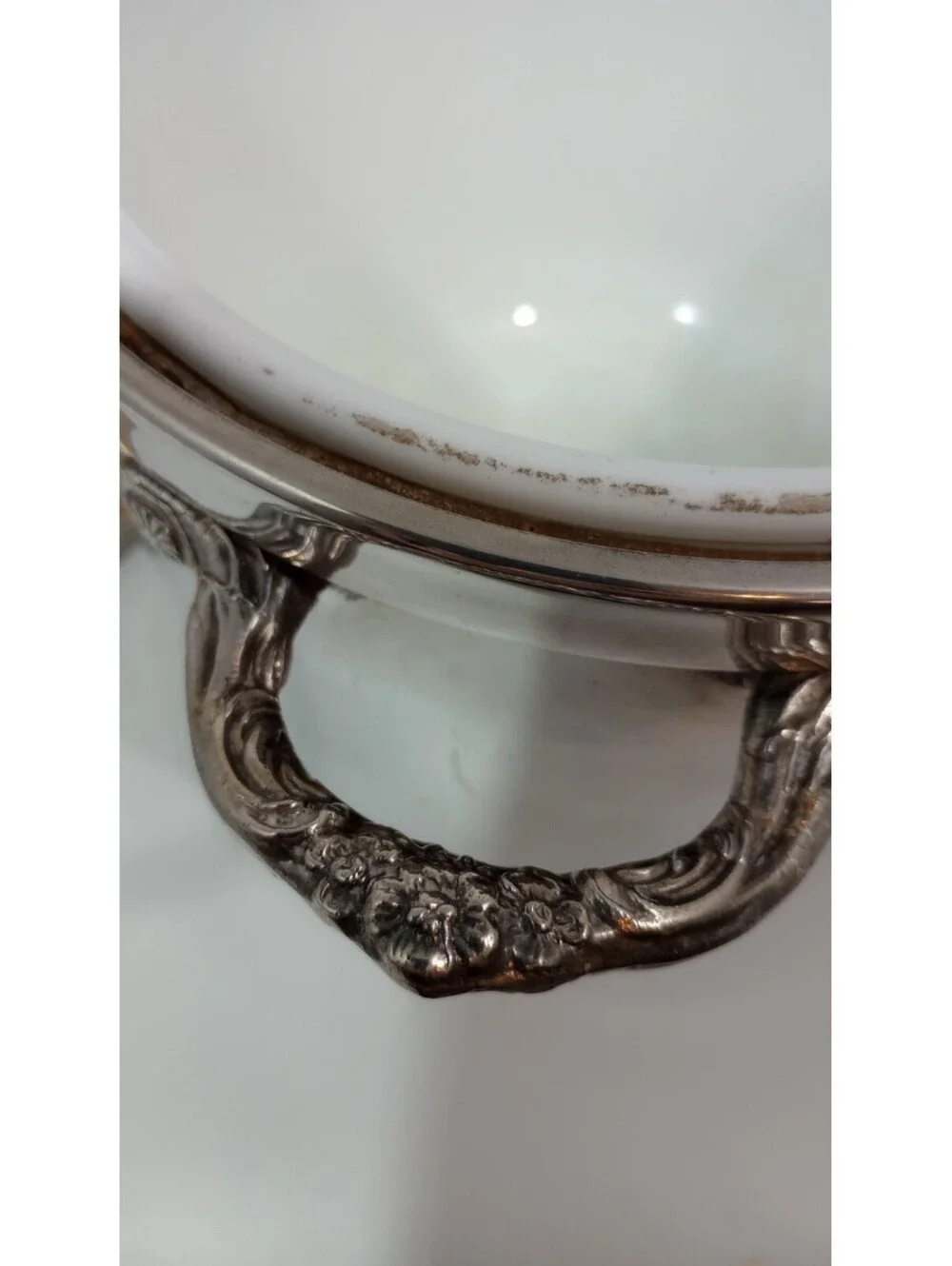 Vintage SHERIDAN Silver Plate Milk Glass Liner Ice Bucket with Lid Ornate Handle